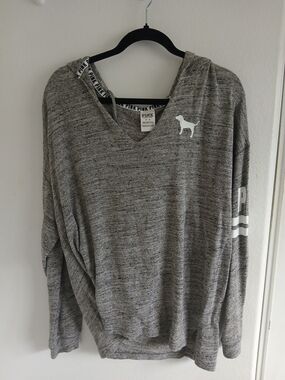 Victoria's Secret PINK Gray Marled V-Neck Pullover